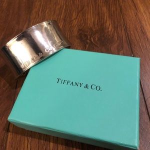 💙Tiffany & Co. 1837 Wide Cuff Bracelet💙